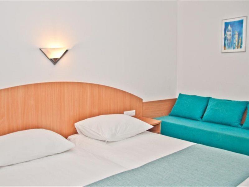 Hotel Sahara Lopar Exterior photo